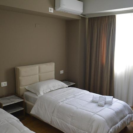 Hotel Her Vlore Ngoại thất bức ảnh