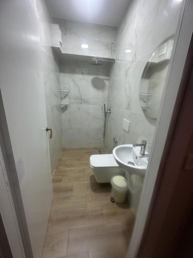 Hotel Her Vlore Ngoại thất bức ảnh